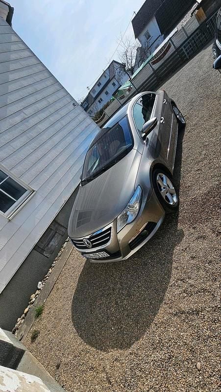 Gebraucht VW Passat 299 PS (219 kW) 2008 Gold Coupé
