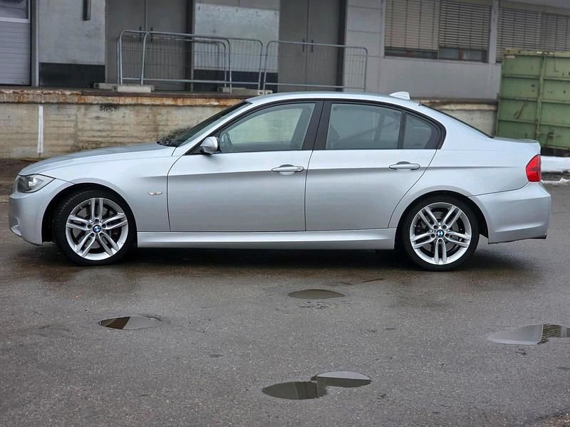 Gebraucht BMW 330 M Sport 231 PS (169 kW) 2008 Silber Limousine