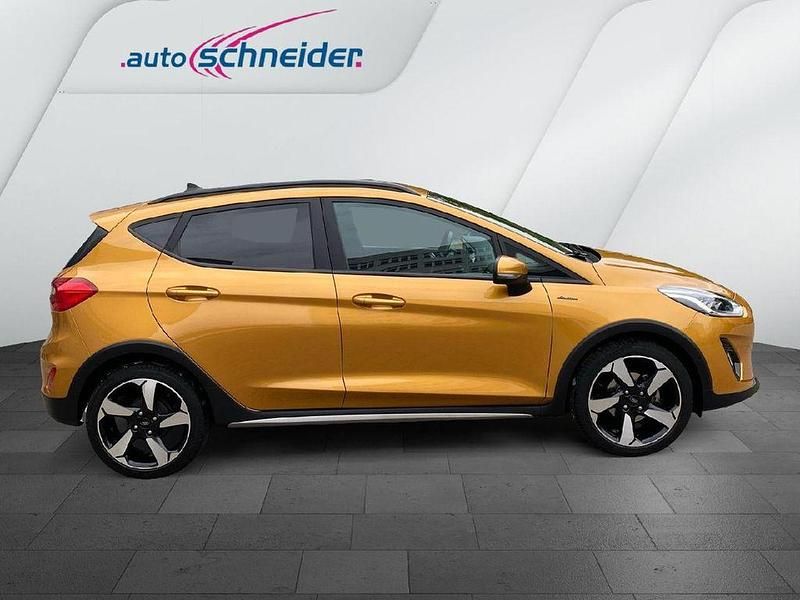 Gebraucht Ford Fiesta Active X 125 PS (91 kW) 2021 Gold Kleinwagen