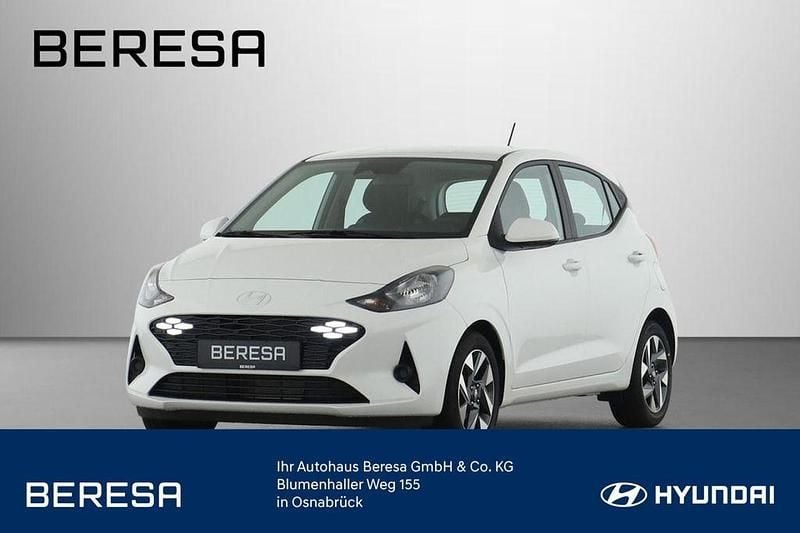Weiß Neu 2025 Hyundai i10 Trend Kleinwagen | 16.980 € (Superpreis) - Bild 1/4