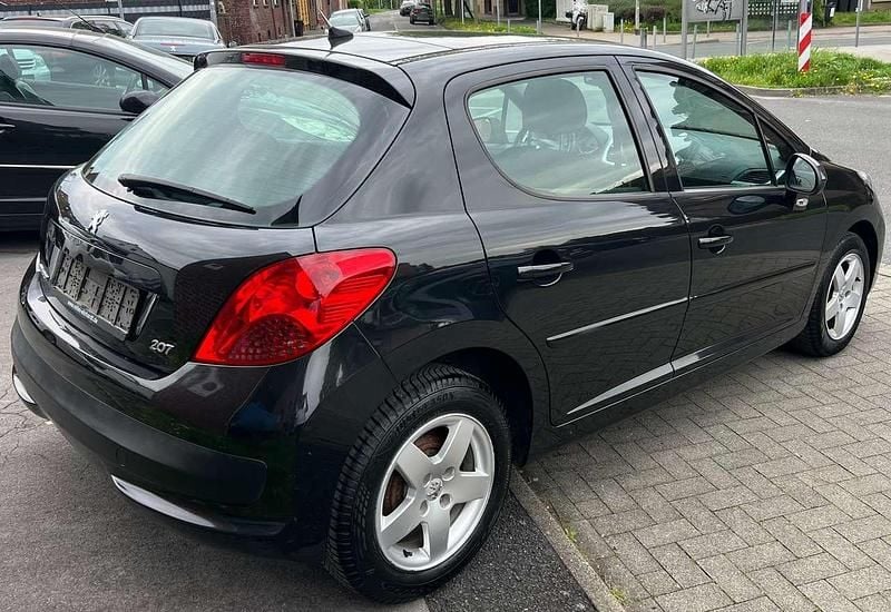 Gebraucht Peugeot 207 Sport 88 PS (64 kW) 2006 Farbe schwarz obsidien Kleinwagen