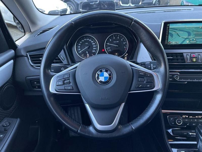 Gebraucht BMW 225 Advantage 224 PS (164 kW) 2017 Grau Van / Kleinbus
