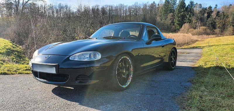 Gebraucht Mazda MX5 145 PS (106 kW) 2002 Schwarz Cabrio