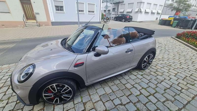 Gebraucht Mini John Cooper Works Cabriolet 231 PS (169 kW) 2023 Gold Cabrio