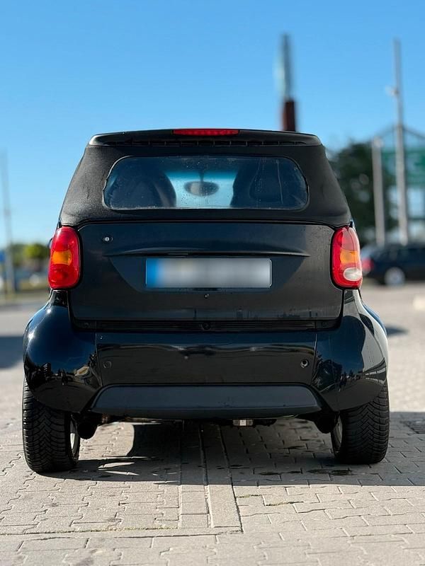 Używany Smart ForTwo Cabrio 41 KM (30 kW) 2002 Czarny Kabriolet