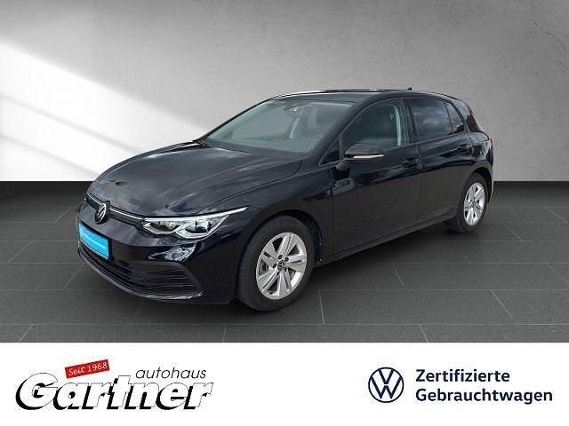 Gebraucht VW Golf VIII Life 150 PS (110 kW) 2022 Deep black perleffekt Limousine