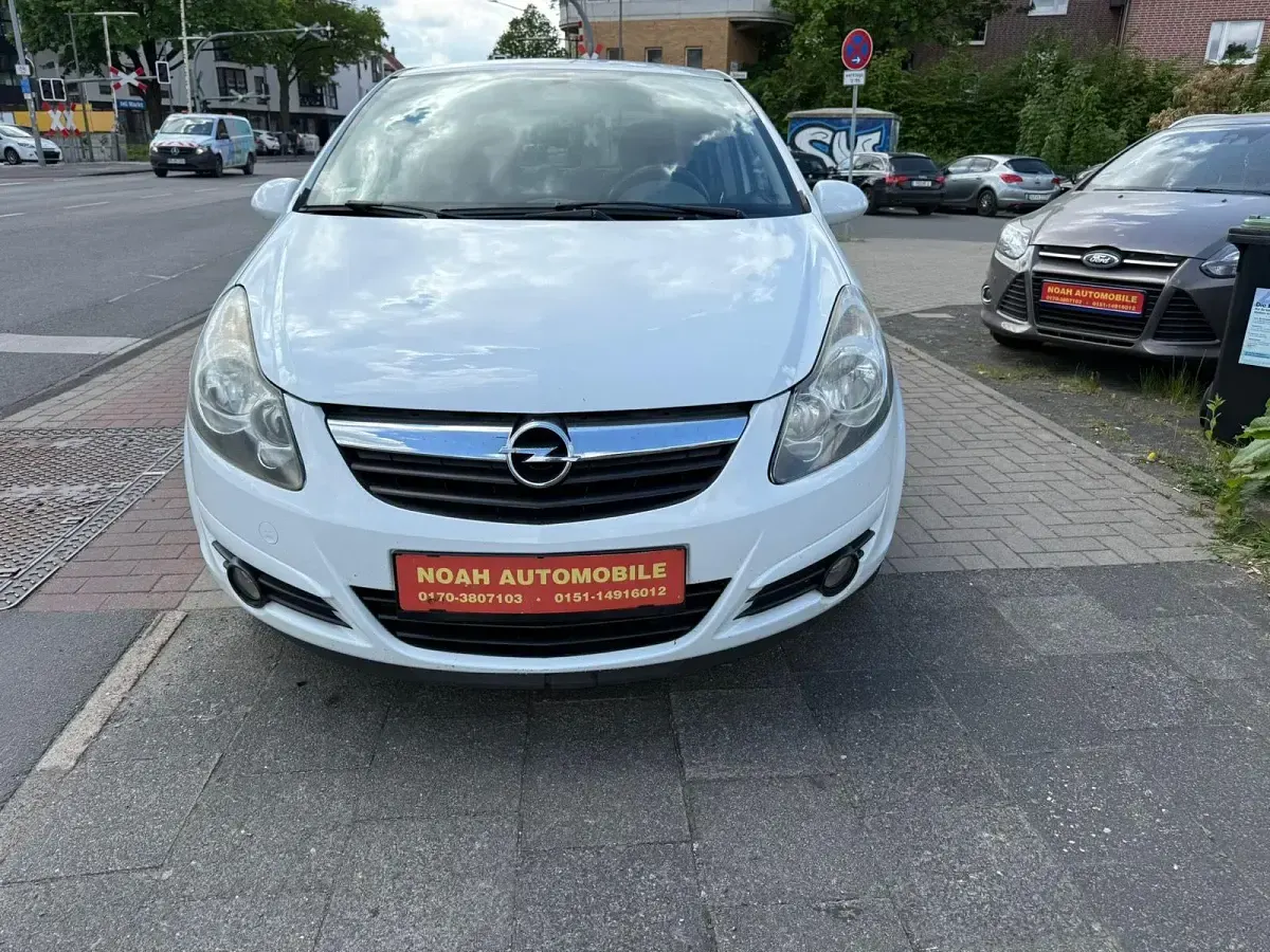 Używany Opel Corsa 87 KM (63 kW) 2010 Biały Hatchback