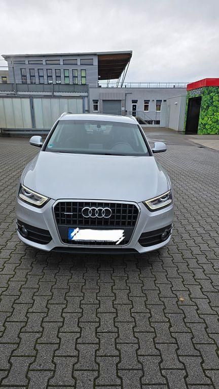 Silber Gebraucht 2012 Audi Q3 SUV | 9.990 € (Guter Preis) - Bild 1/4