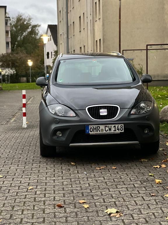 Second-hand Seat Altea 140 CP (102 kW) 2013 Negru Monovolum