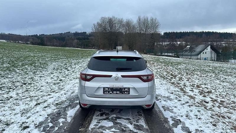 Gebraucht Renault Mégane GrandTour Business 116 PS (85 kW) 2020 Silber Kombi
