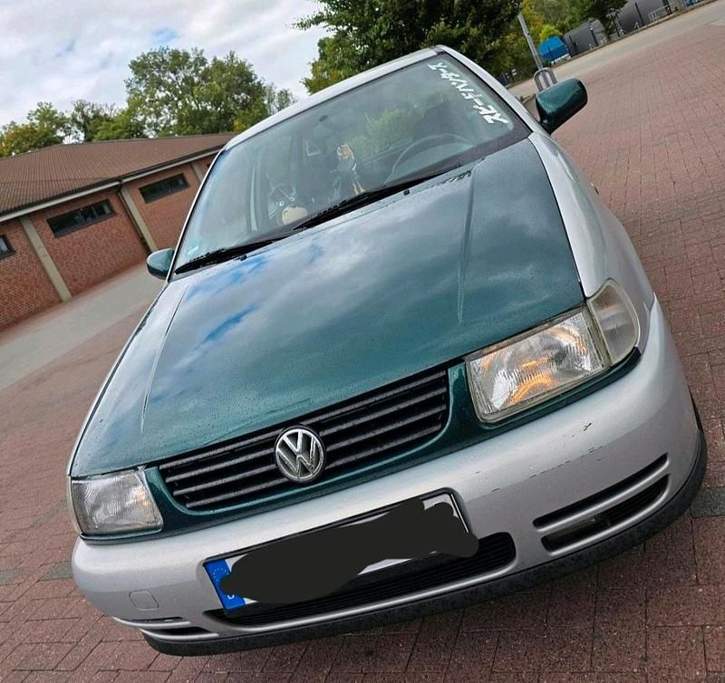 Silber Gebraucht 1999 VW Polo Edition Limousine | 1.200 € (Guter Preis) - Bild 1/3
