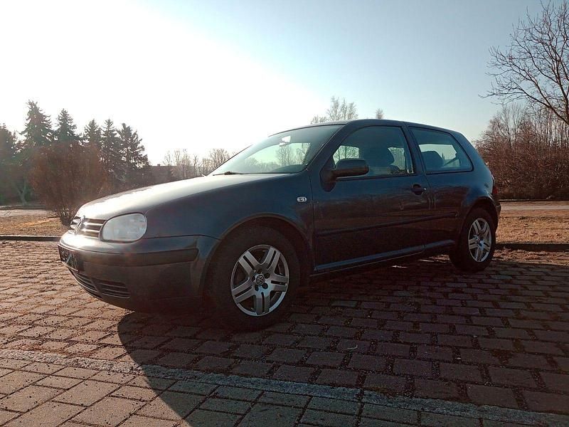 Usata VW Golf IV 75 CV (55 kW) 2003 Grigio Berlina