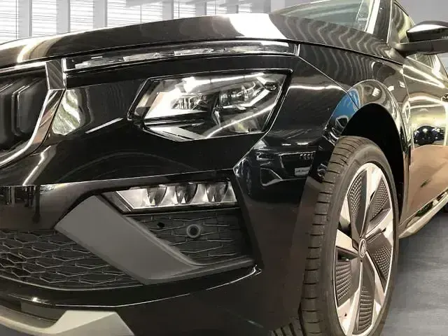 Neu Skoda Kamiq Tour 116 PS (85 kW) 2026 Schwarz SUV