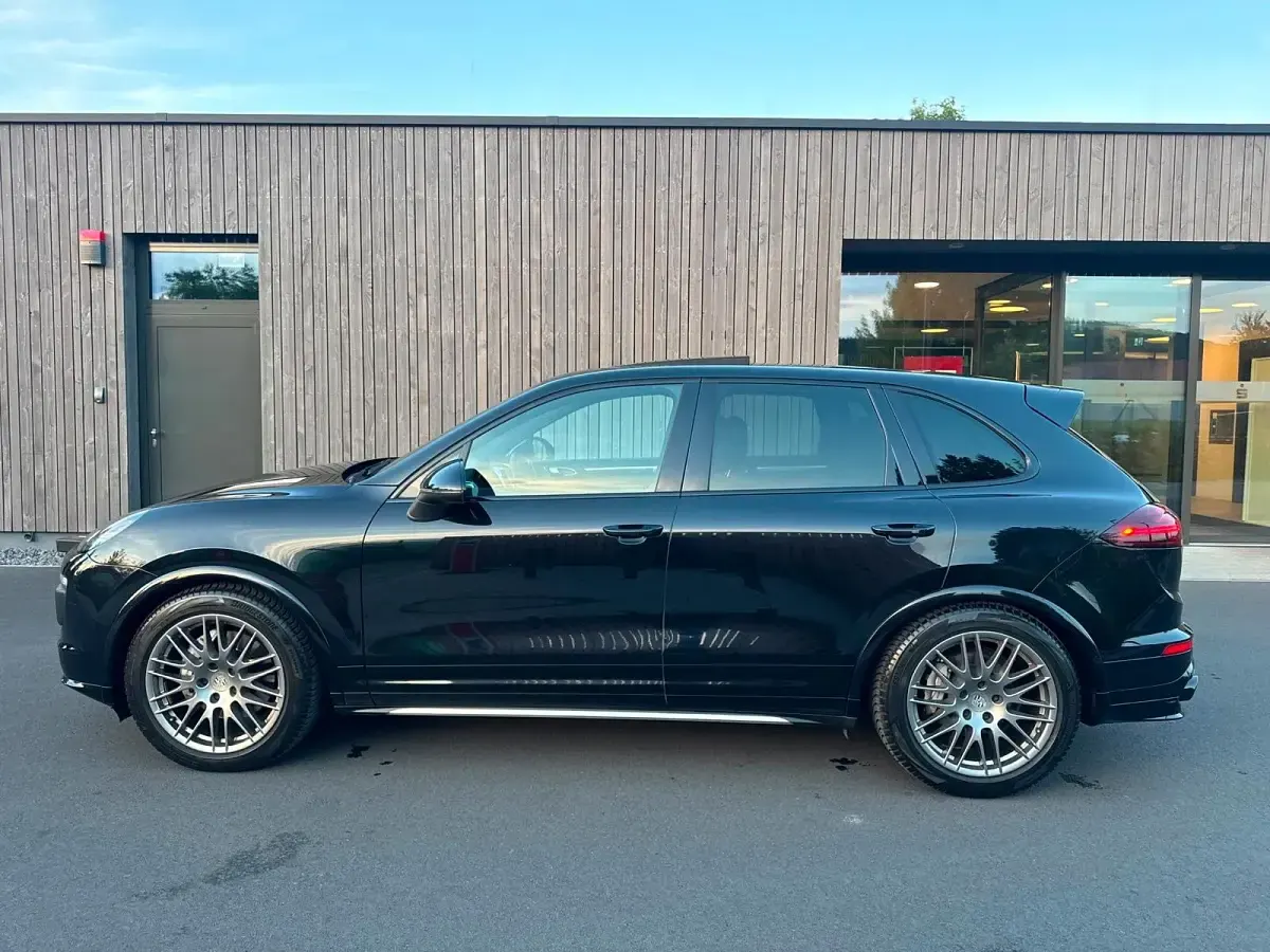 Gebraucht Porsche Cayenne Chrono 385 PS (283 kW) 2015 Schwarz SUV
