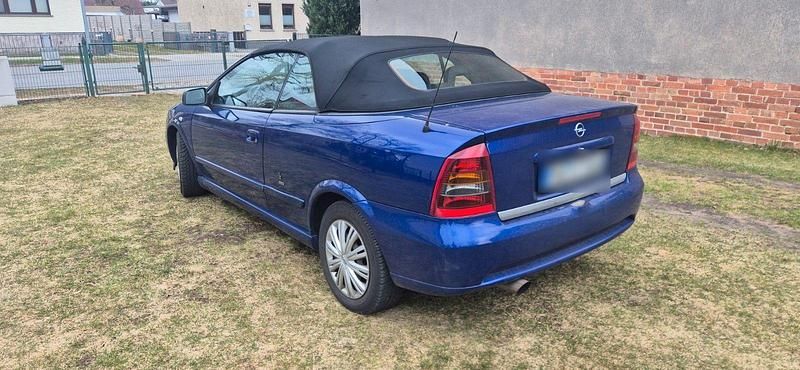 Gebraucht Opel Astra Cabriolet Edition 125 PS (91 kW) 2003 Blau Cabrio