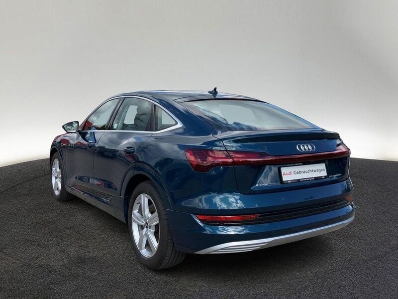 Gebraucht Audi e-tron Sportback Advanced Plus 300 kW (408 PS) 2022 Galaxisblau metallic SUV