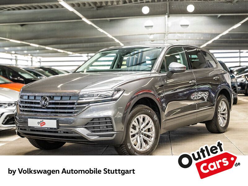 Gebraucht VW Touareg Basis 231 PS (169 kW) 2023 Siliziumgrau metallic SUV