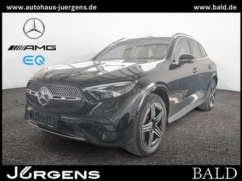 Schwarz unilack schwarz Gebraucht 2025 Mercedes GLC300 AMG SUV | 63.690 € (Fairer Preis) - Bild 1/4
