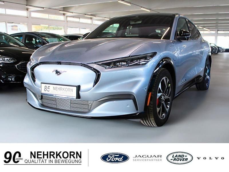 Blau Gebraucht 2022 Ford Mustang Mach-E SUV | 39.900 € (Guter Preis) - Bild 1/4