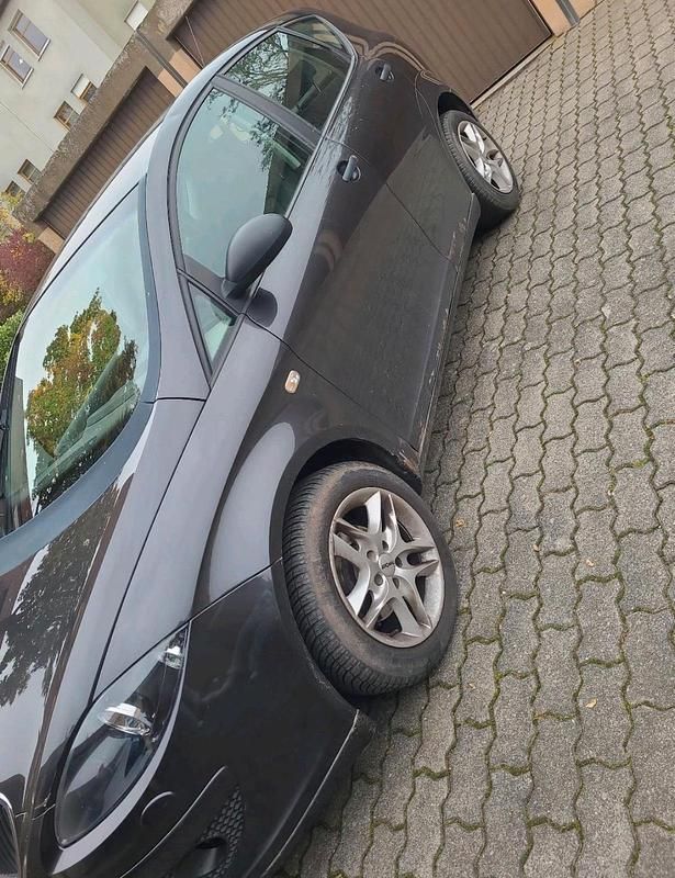 Schwarz Gebraucht 2005 Seat Altea Van / Kleinbus | 1.300 € (Superpreis) - Bild 1/3