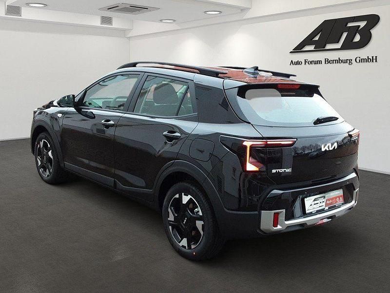 Neu Kia Stonic 101 PS (74 kW) 2026 Schwarz SUV