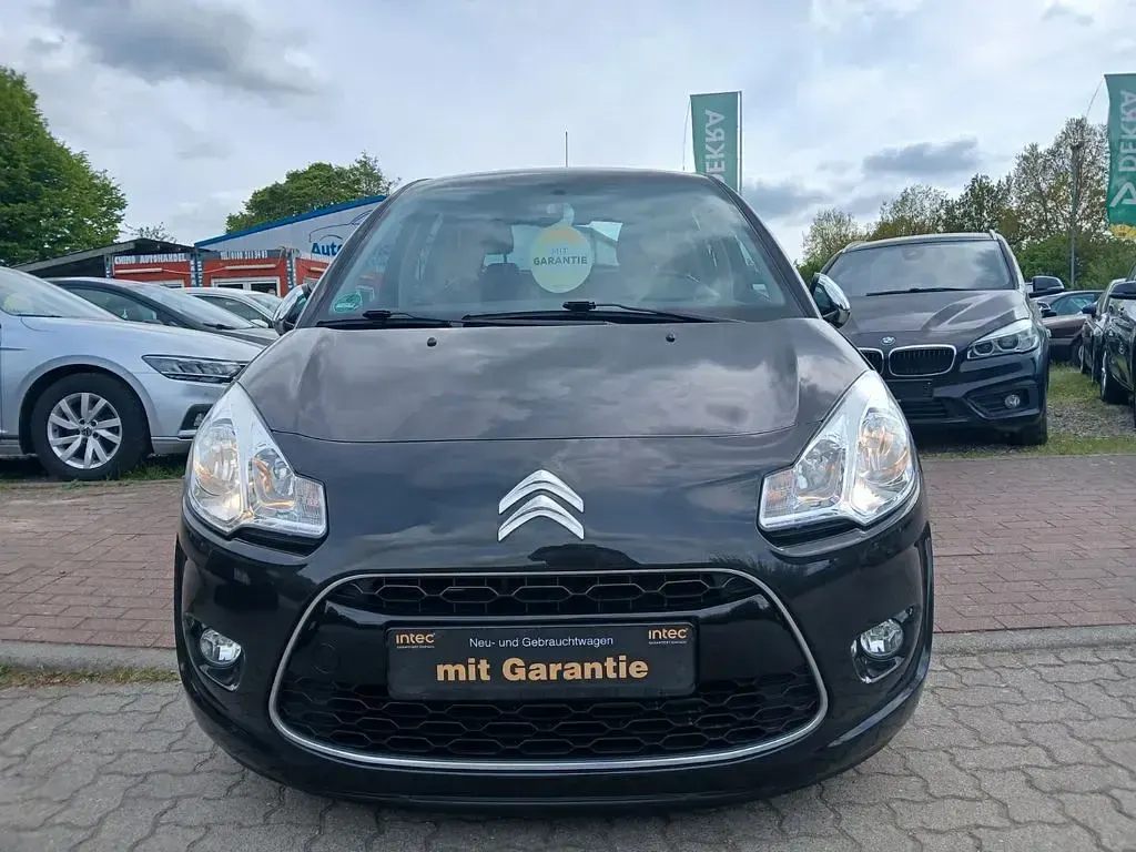 Gebraucht Citroën C3 SELECTION 73 PS (53 kW) 2012 Schwarz Limousine