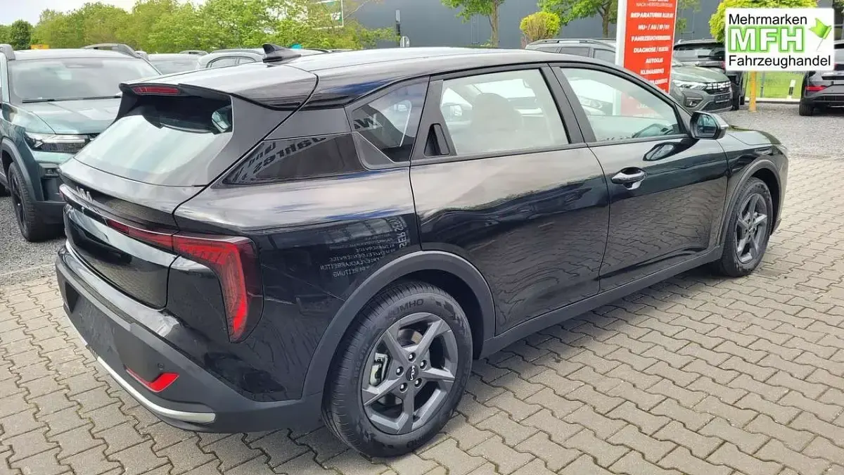 Neu Kia K4 Vision 150 PS (110 kW) 2026 Schwarz Limousine