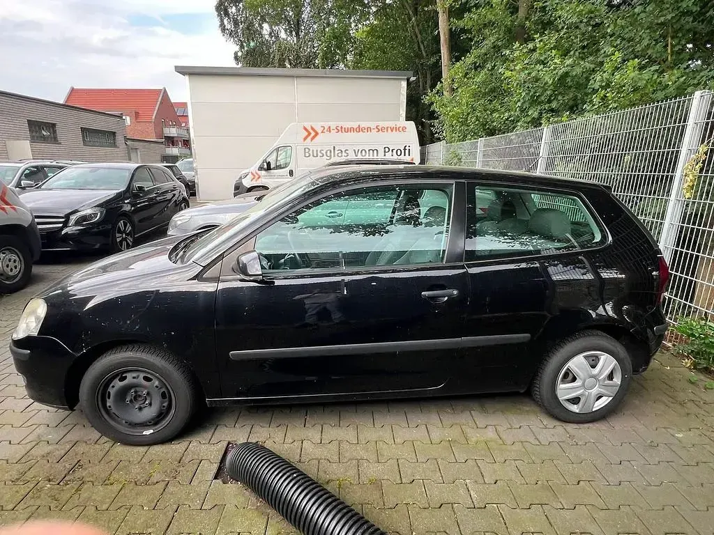 Gebraucht VW Polo Trendline 60 PS (44 kW) 2009 Schwarz Kleinwagen