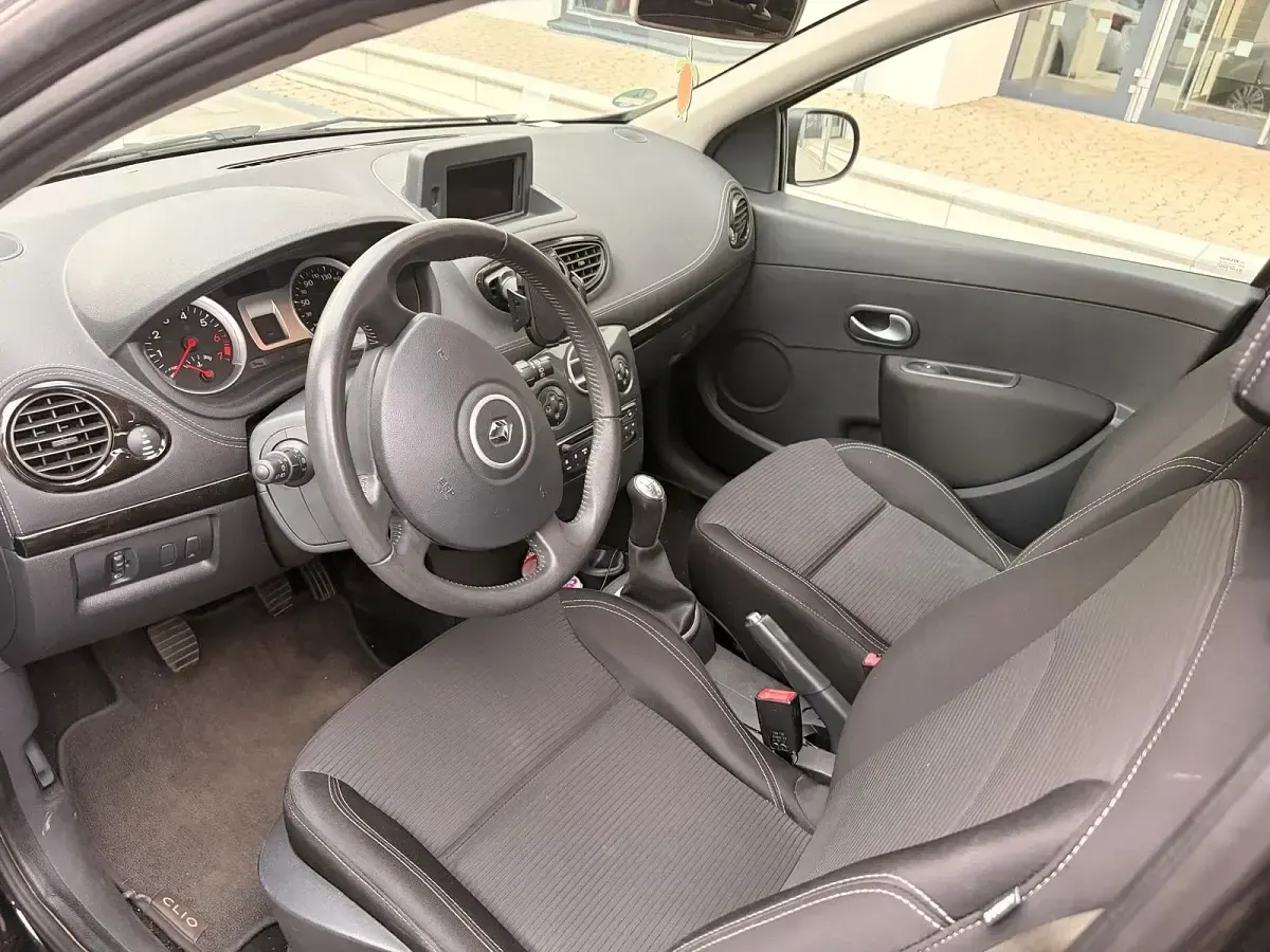 Gebraucht Renault Clio 2012 Schwarz Kleinwagen
