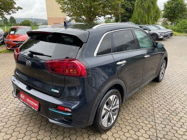 Gebraucht Kia e-Niro Vision 150 kW (204 PS) 2021 Andere farbe SUV