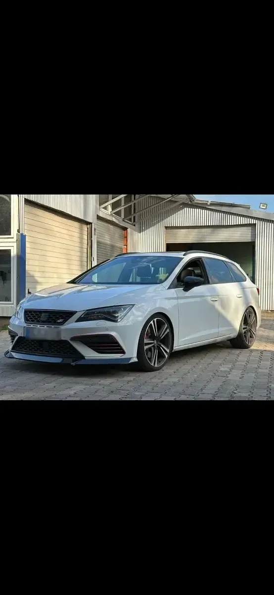Używany Seat Leon 4Drive 300 KM (220 kW) 2017 Biały Kombi