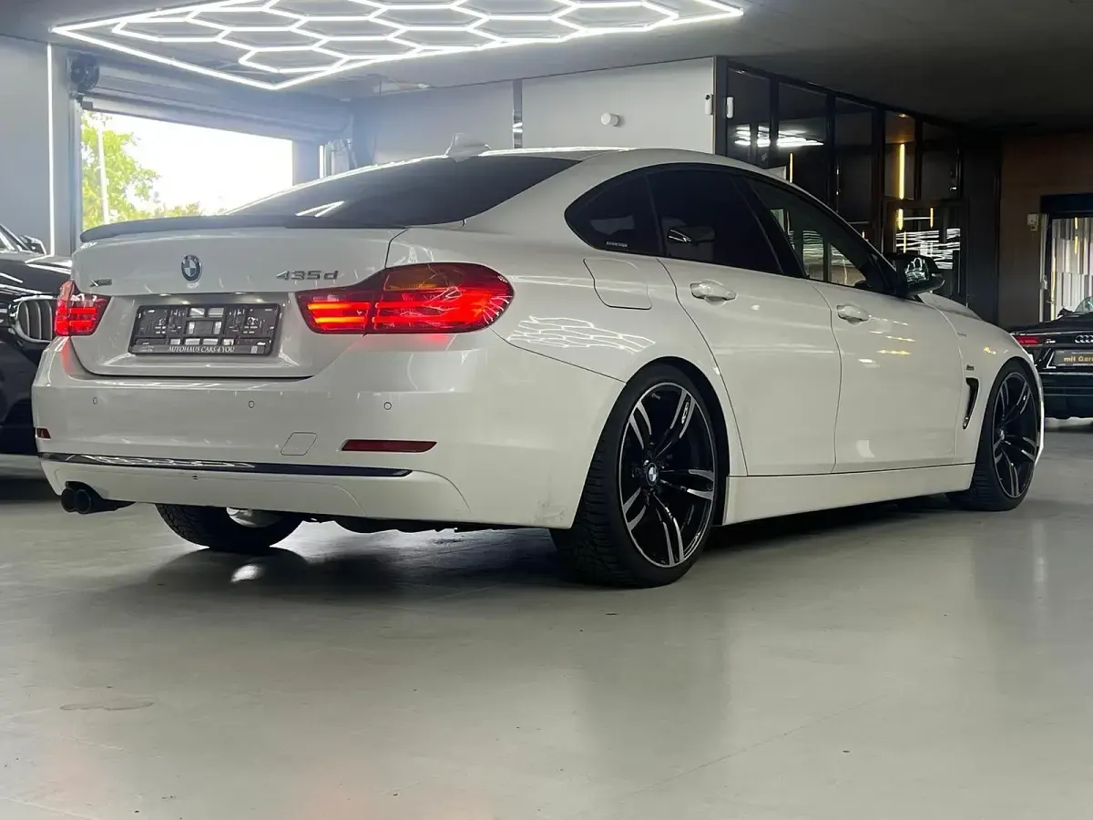 Gebraucht BMW 435 Sport Line 313 PS (230 kW) 2016 Mineralweiss metallic Limousine
