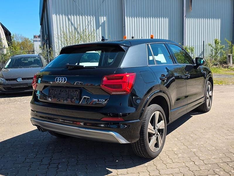 Gebraucht Audi Q2 S-Line 150 PS (110 kW) 2020 Schwarz SUV