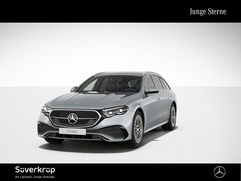 Silber hightechsilber (metallic) Gebraucht 2023 Mercedes E300 AMG Kombi | 51.300 € (Superpreis) - Bild 1/4