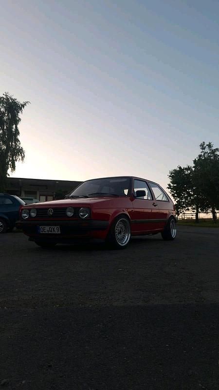 Rot Gebraucht 1987 VW Golf II GTI Kleinwagen | 2.000 € - Bild 1/4