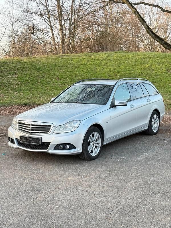 Gebraucht Mercedes C200 136 PS (100 kW) 2012 Silber Kombi