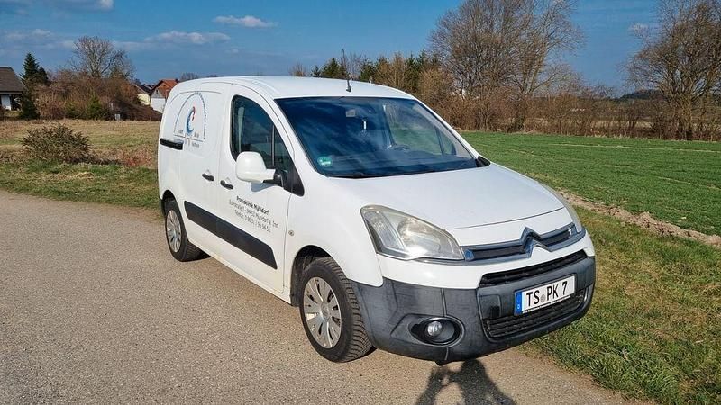 Second-hand Citroën Berlingo 90 CP (66 kW) 2012 Alb Monovolum