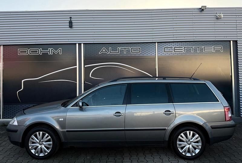 Second-hand VW Passat 101 CP (74 kW) 2003 Gri Break