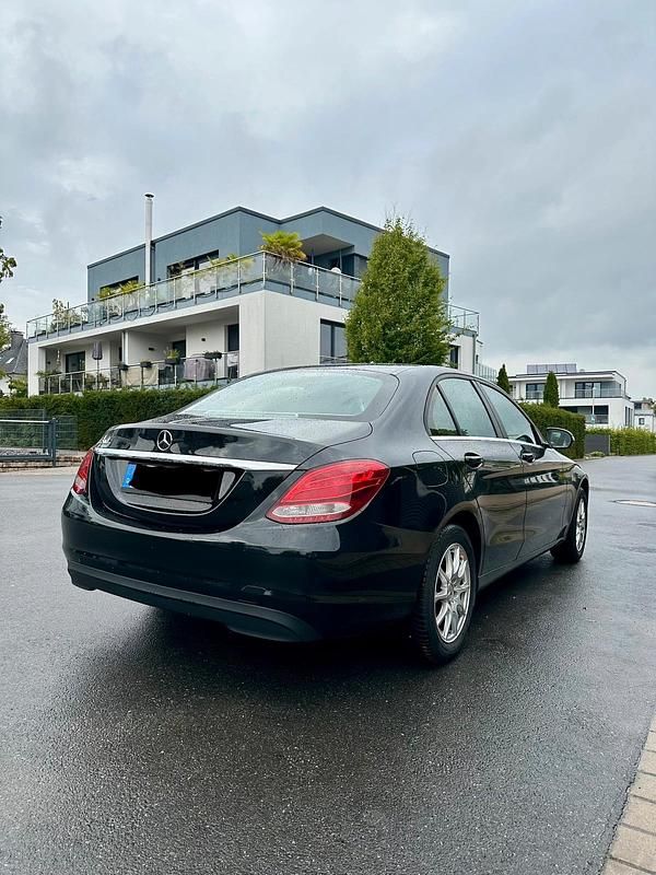 Gebraucht Mercedes C200 184 PS (135 kW) 2015 Schwarz Limousine