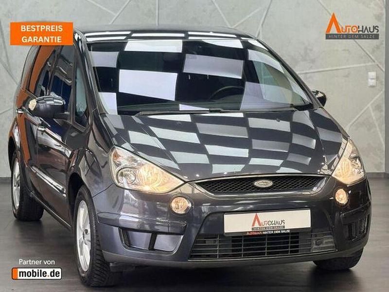 Grau Gebraucht 2008 Ford S-MAX Titanium Van / Kleinbus | 4.790 € (Teuer) - Bild 1/4