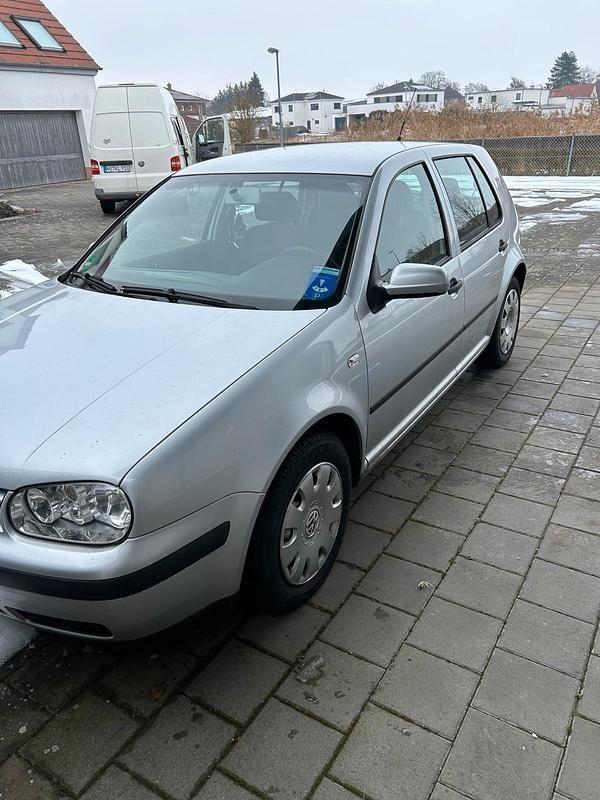 Gebraucht VW Golf IV 75 PS (55 kW) 2003 Silber Kleinwagen