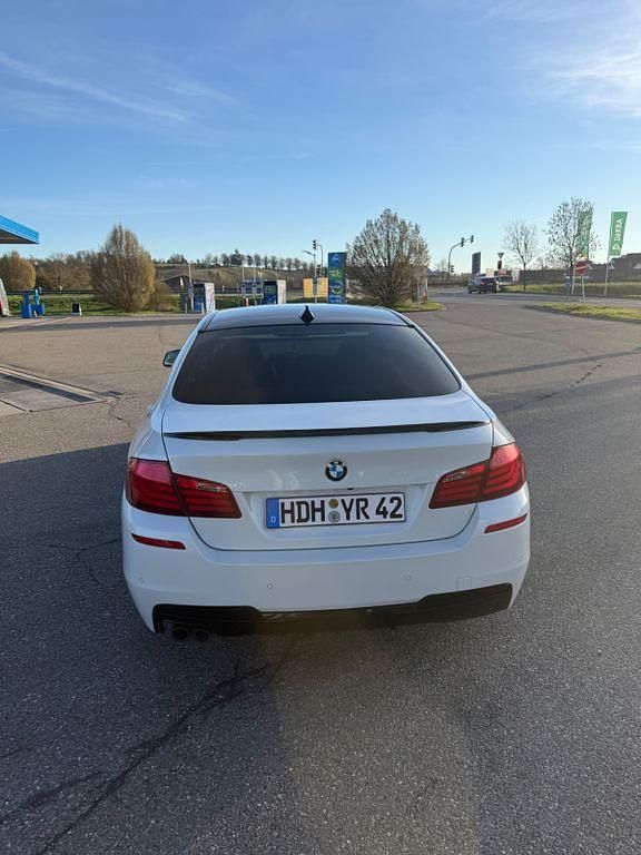 Gebraucht BMW 530 Performance 258 PS (189 kW) 2012 Weiß Limousine