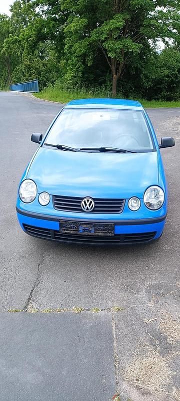 Blau Gebraucht 2002 VW Polo Kleinwagen | 450 € (Superpreis) - Bild 1/4
