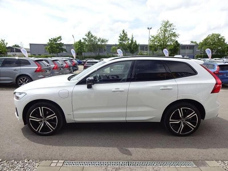 Gebraucht Volvo XC60 R-Design 341 PS (250 kW) 2021 Crystal white / metallic perl SUV