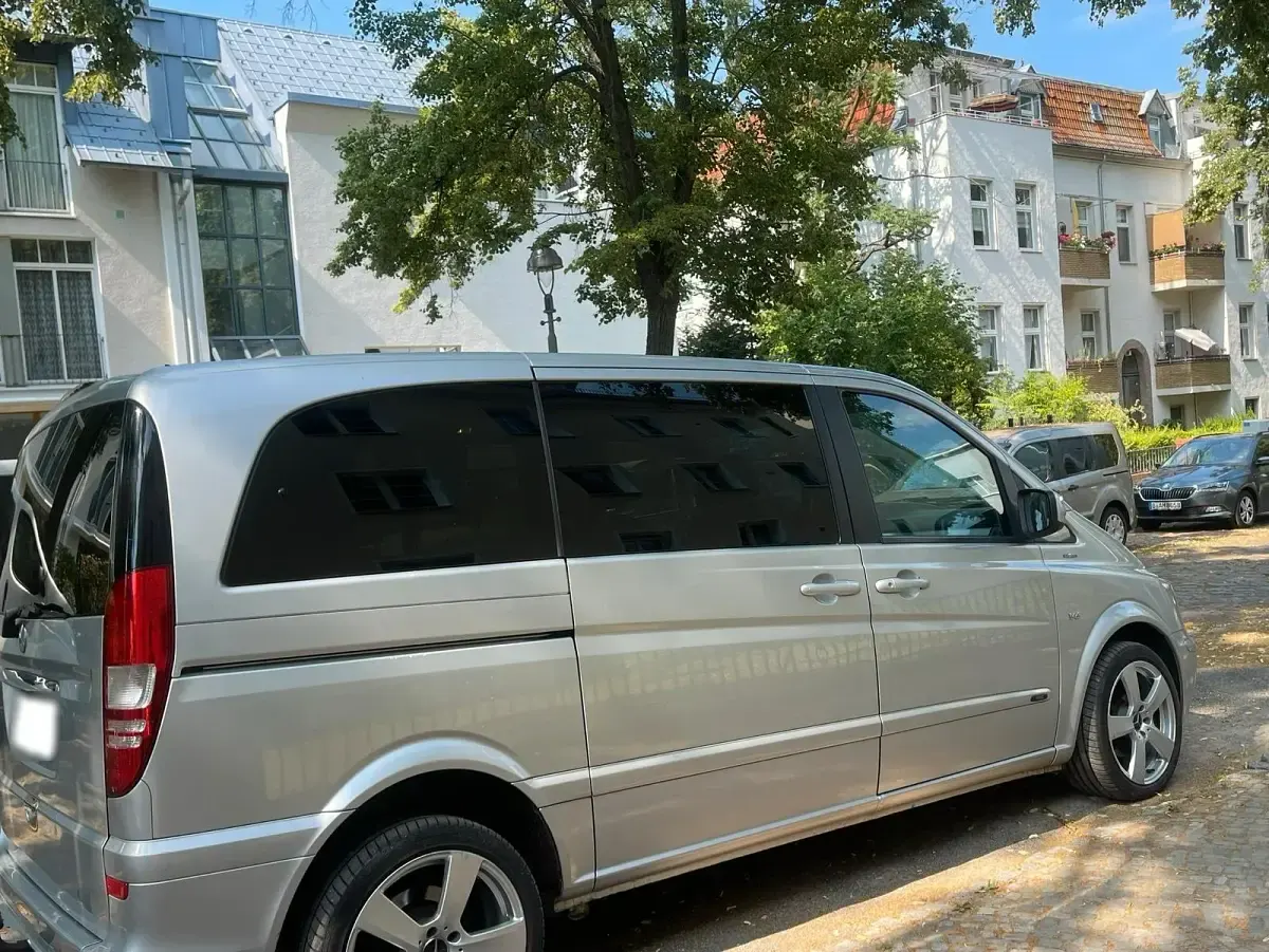 Gebraucht Mercedes Viano 224 PS (164 kW) 2011 Silber Van / Kleinbus