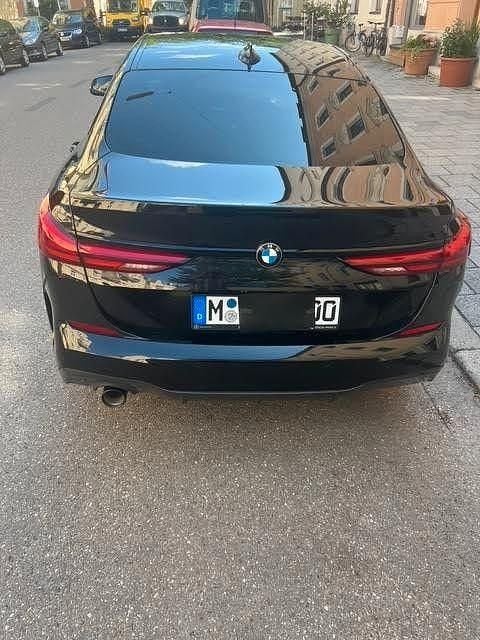 Schwarz Gebraucht 2023 BMW 216 Performance Coupé | 26.850 € - Bild 1/4