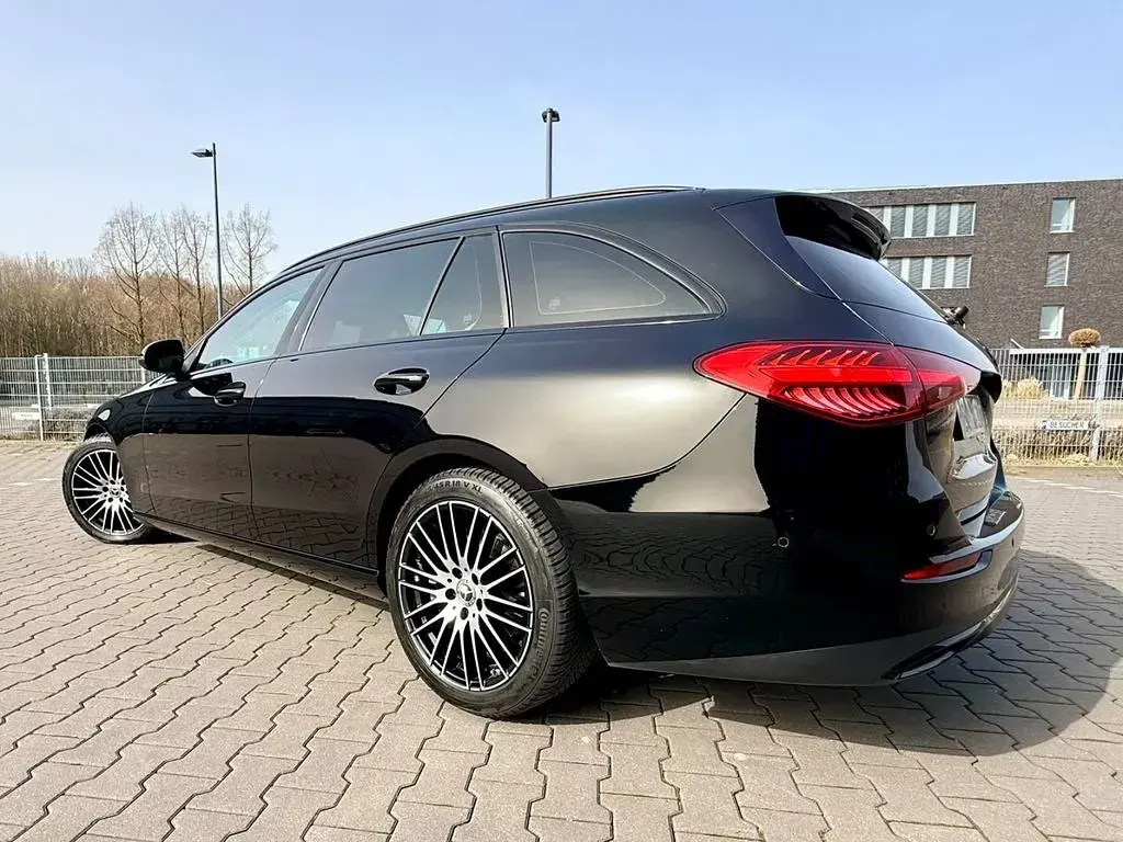 Gebraucht Mercedes C220 Avantgarde 220 PS (161 kW) 2022 Schwarz Limousine