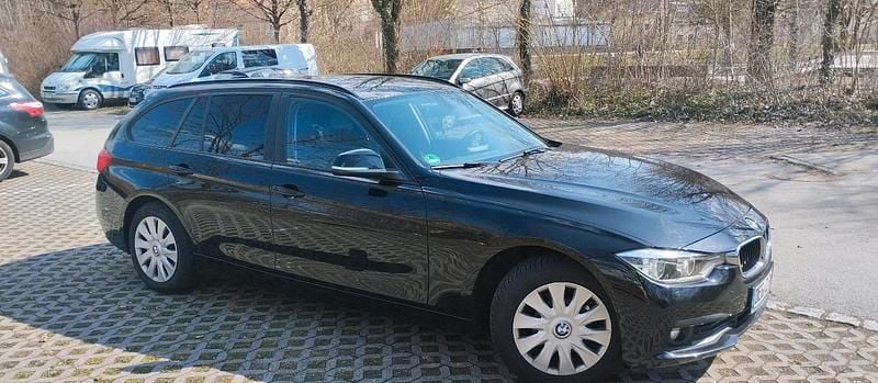 Second-hand BMW 318 150 CP (110 kW) 2017 Negru Break