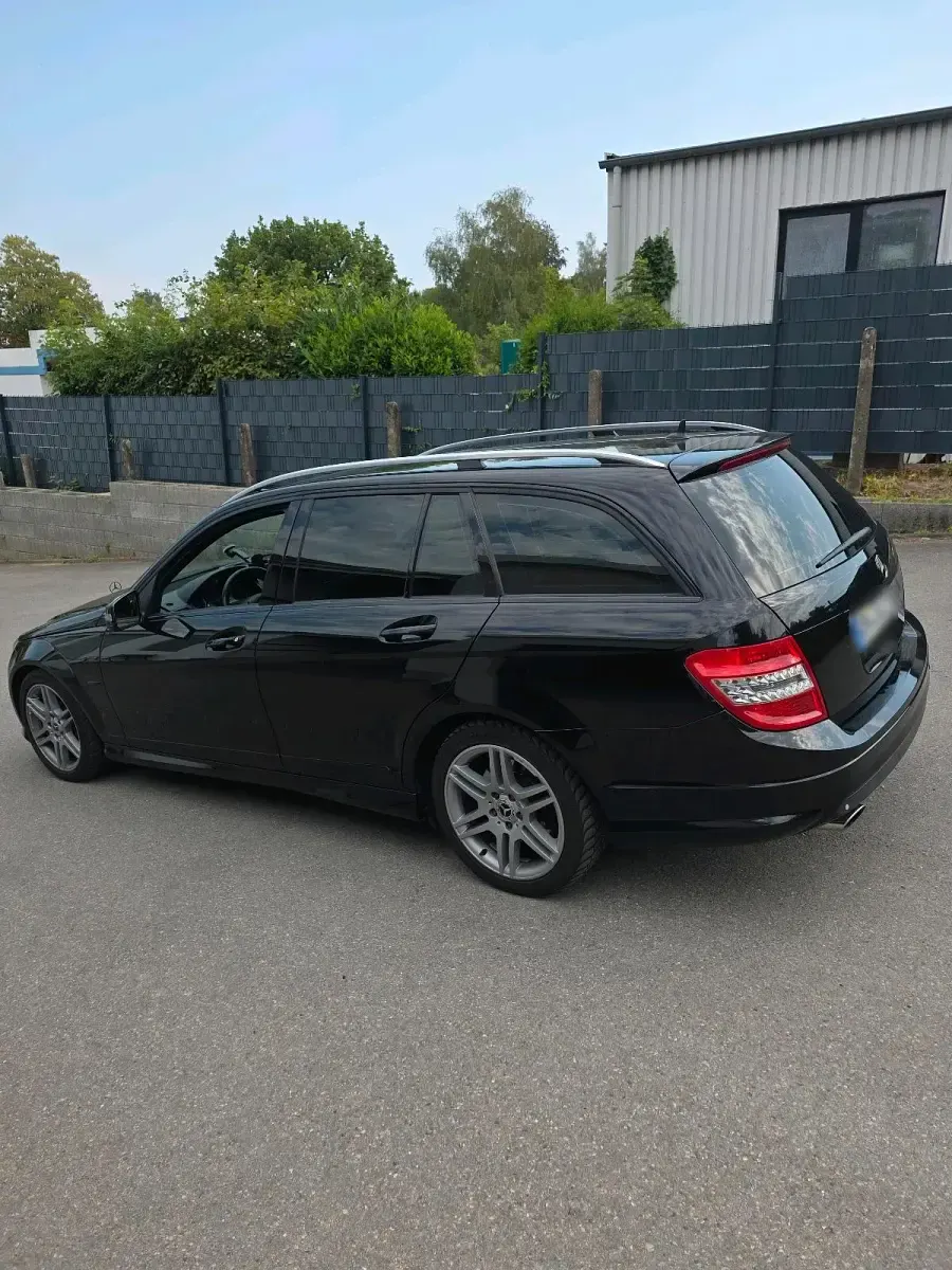 Gebraucht Mercedes 320 AMG 224 PS (164 kW) 2008 Schwarz Kombi