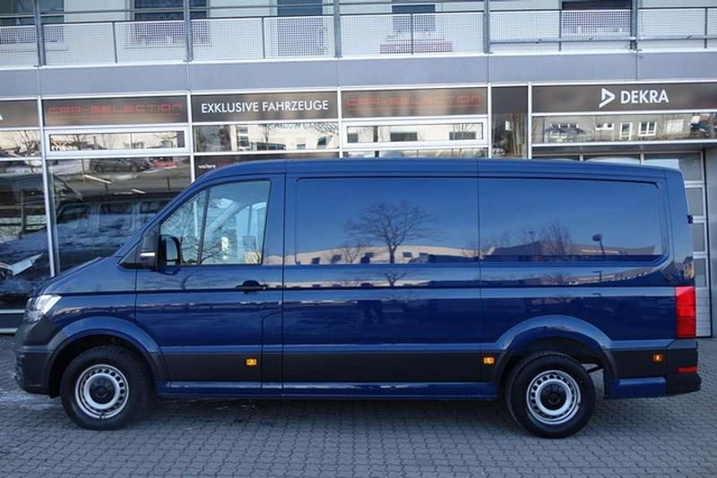 Gebraucht VW Crafter 177 PS (130 kW) 2022 Blau Van